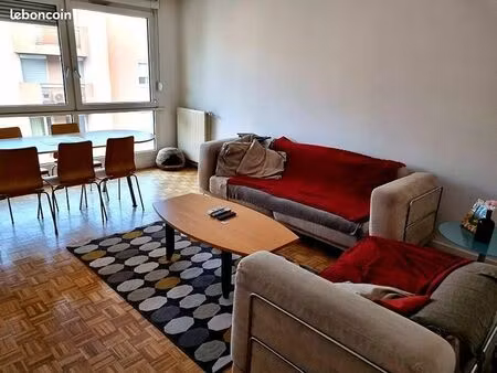 chambre 4 pièces 91 m²