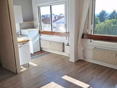 studio 22m2 croix-rousse proximité inspe