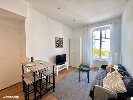 studio 1 pièce 17 m²