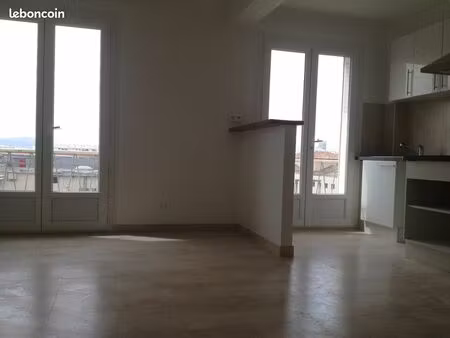 t2 6ème étage sud sans vis à vis rue st-pierre