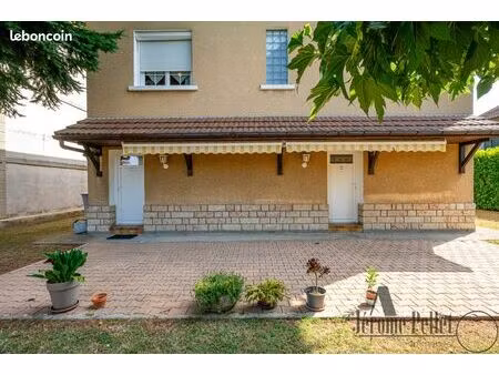 appartement 4 pièces 110 m²
