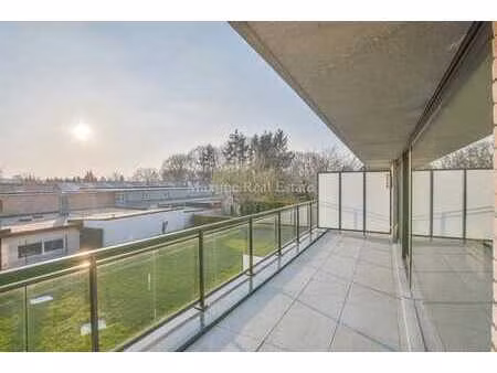 appartement moderne avec 2 chambres // terrasse sud //