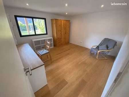la tronche - suite privée de 21m² dans maison neuve + parking (idéal étudiant)