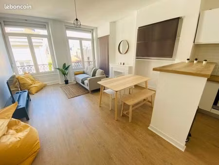appartement 3 pièces 61 m²