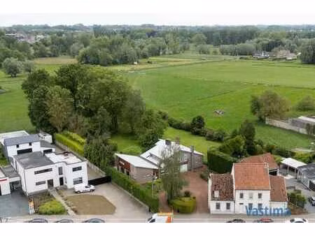 uitzonderlijk domein van 57 are met tweewoonst