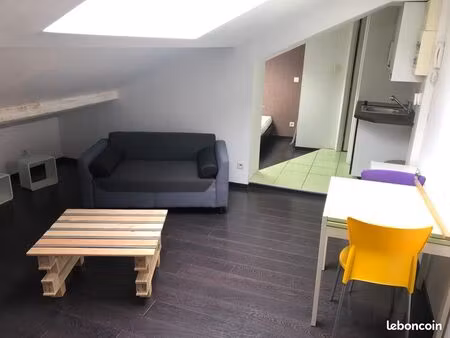 studio meublé proche de l'iut  de la fac  du lycée