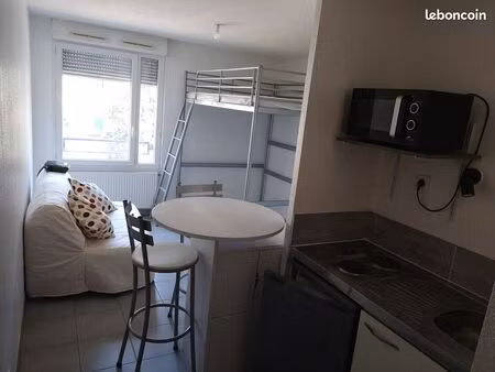 studio 22m2 pré équipé avec parking