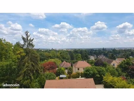 studio 1 pièce 30 m²