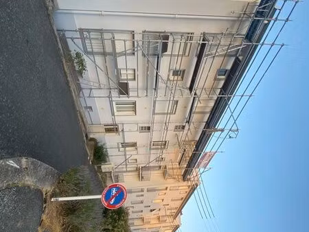 t3 meublé 48m² rénové – proche iut – balcon  cave  parking – 545/mois