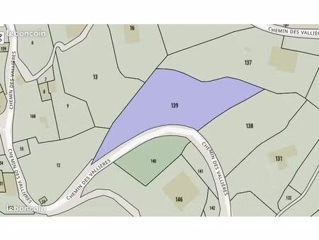 grand terrain arboré 1 850 m² contes
