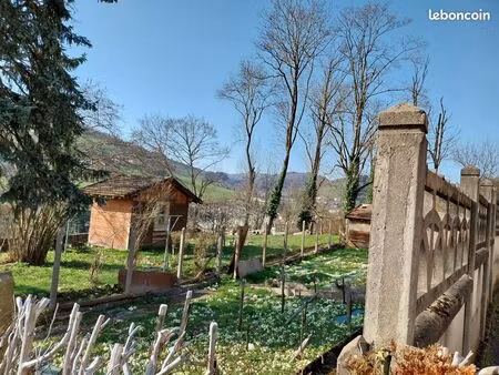 terrain 800m2 tarare