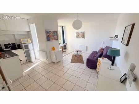 studio à l'année carnon