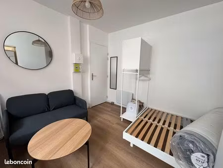 studio meublé rénové – centre-ville – étudiant / mobilité pro