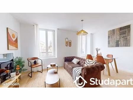 chambre 1 pièce 11 m²