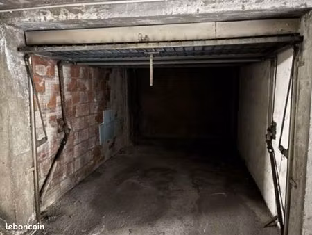box garage à louer 15m2