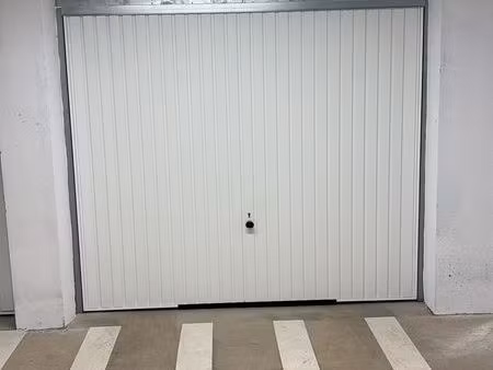 garage ou local de stockage 15m² – résidence sécurisée les terrasses du parc
