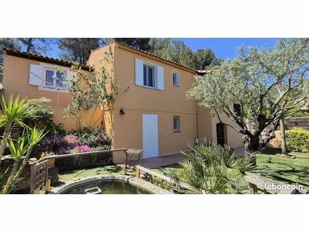 maison familiale 114 m2 - piscine   vue dégagée- sans vis à vis- calme absolu- 649 000