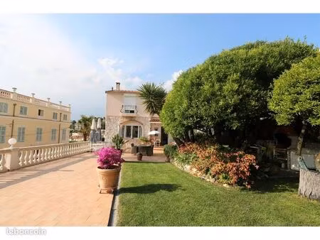 villa 2 pièces 91 m²