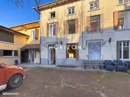 maison 9 pièces 204 m²