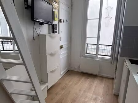 studio 1 pièce 8 m²