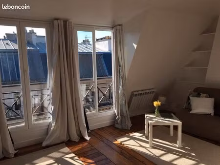 paris 9eme grand studio 34m2 meublé clair calme