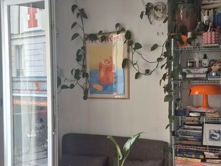 sous-locationstudio a belleville disponible juillet-aout