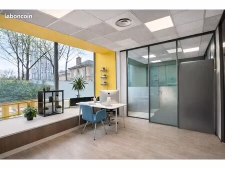 bureaux 600 m²
