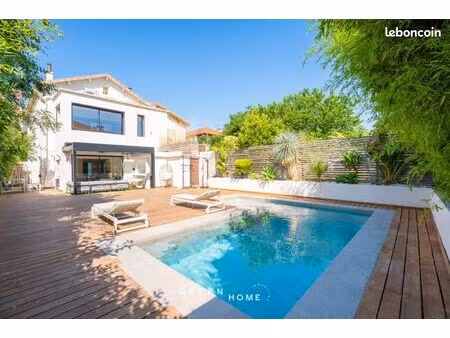 maison 5 pièces 223 m²