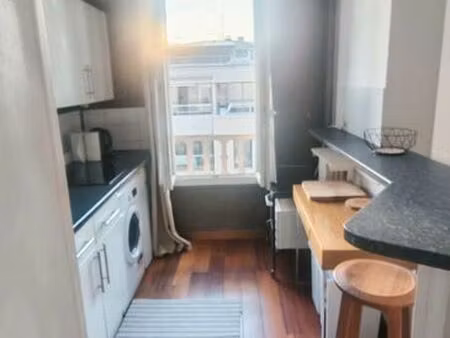 studio meublé 29m2  metro berault/ chateau de vincennes ligne 1