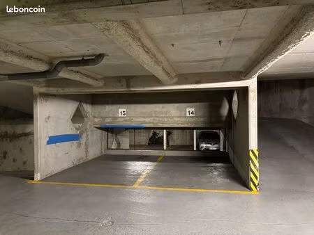 à vendre parking sécurisé 75013