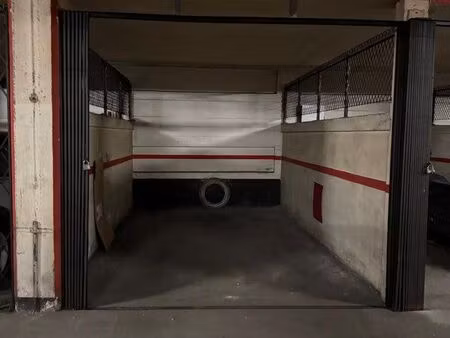 garage à louer paris école militaire