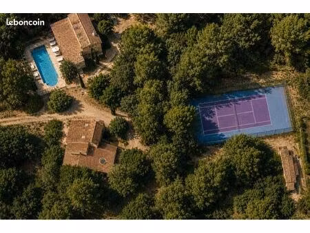 domaine d’exception en provence avec maison principale et 4 logements locatifs indépendant