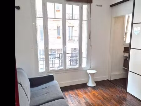 studio 13m2 20eme proche campagne à paris