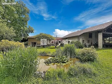 ferme 9 pièces 263 m²