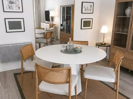 appartement t2 meublé rénové – proche genève – parking