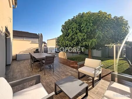 maison de village 2 pièces 118 m²