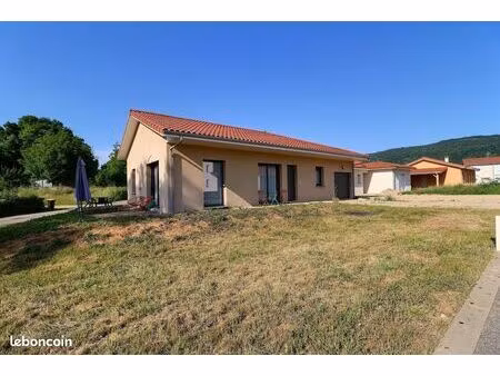villa proche meillonnas