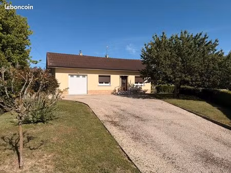 maison à vendre  01340 attignat cœur de village  au calme