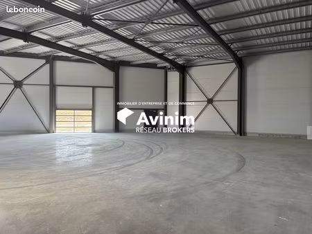 local 550 m² les pennes-mirabeau