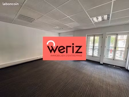 bureau 143 m²