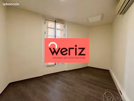 bureau 240 m²