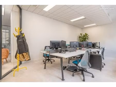 bureau à louer lumineux – jusqu'à 8 postes – climatisé – la joliette (marseille)