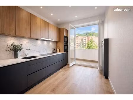 appartement 4 pièces 94 m²