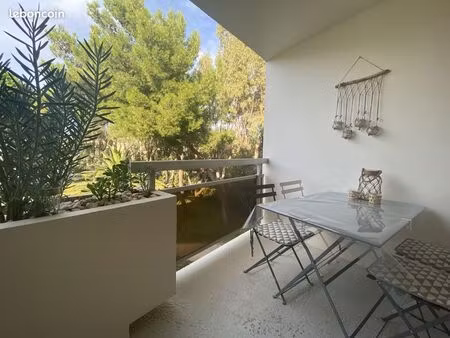 studio 1 pièce 25 m²