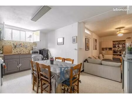 appartement 4 pièces 82 m²