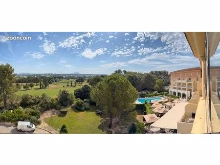 local 743 m² aix-en-provence