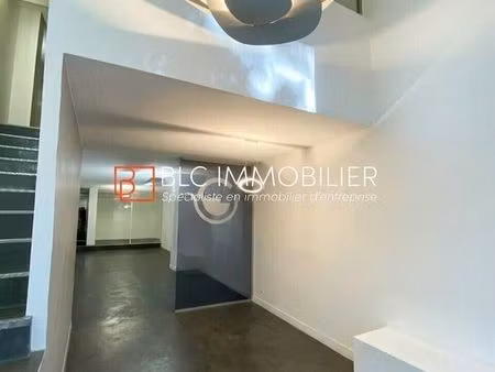 local commercial 153 m² marseille