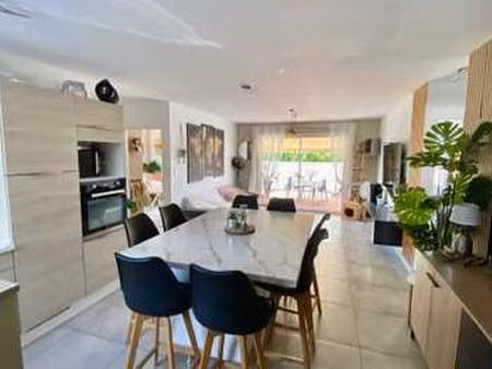 vente maison aux sables-d'olonne (85100) : à vendre / 72m² les sables-d'olonne