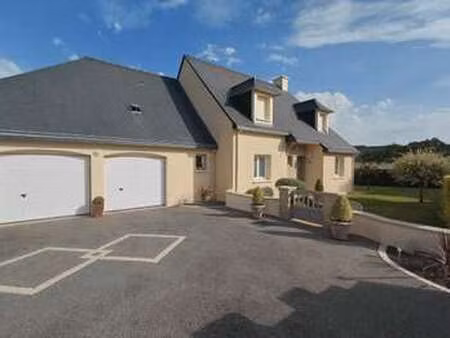 vente maison à saint-pierre-la-cour (53410) : à vendre / 144m² saint-pierre-la-cour