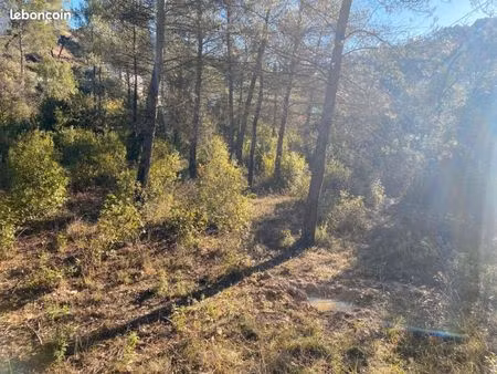 terrain 399 m² brignoles
